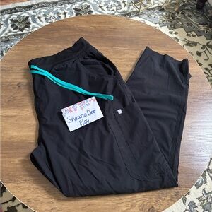 Figs FREEx scrub bottoms